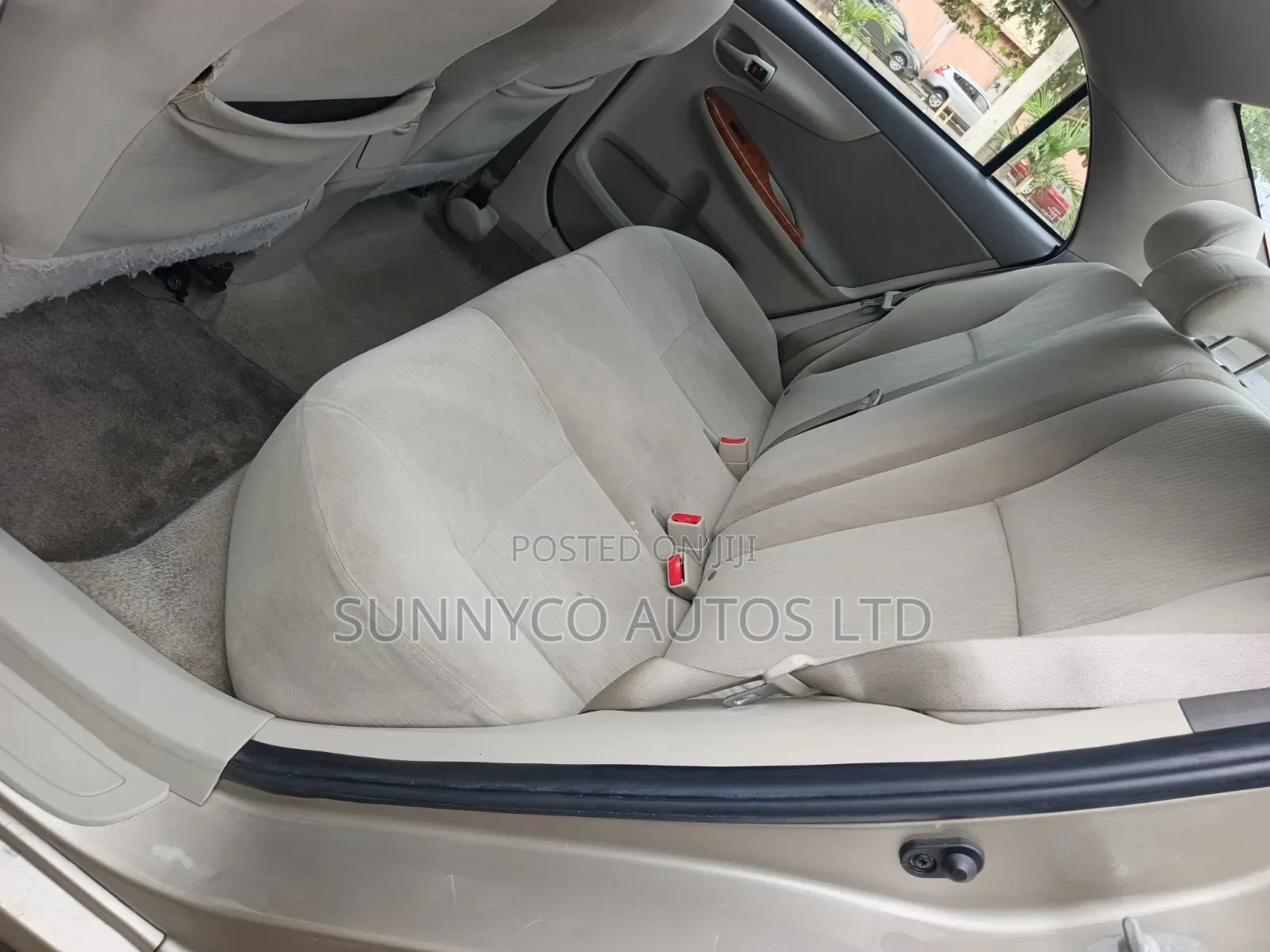 Toyota Corolla 2009 Gold