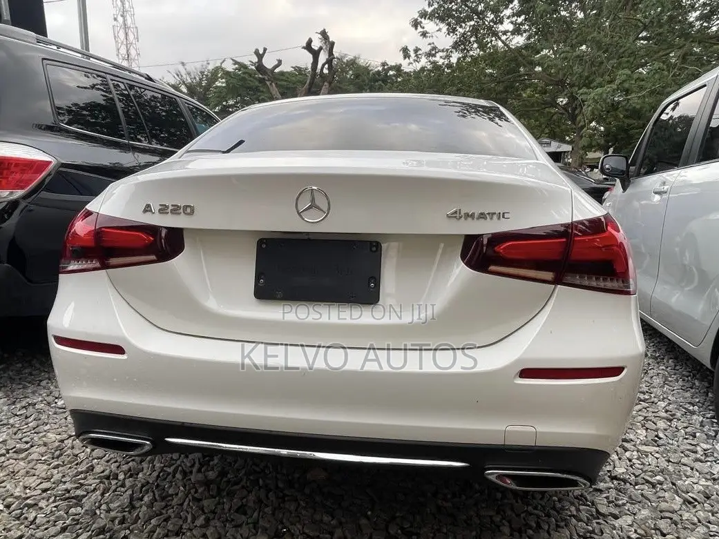 Mercedes-Benz A-Class A 220 4MATIC 2022 White