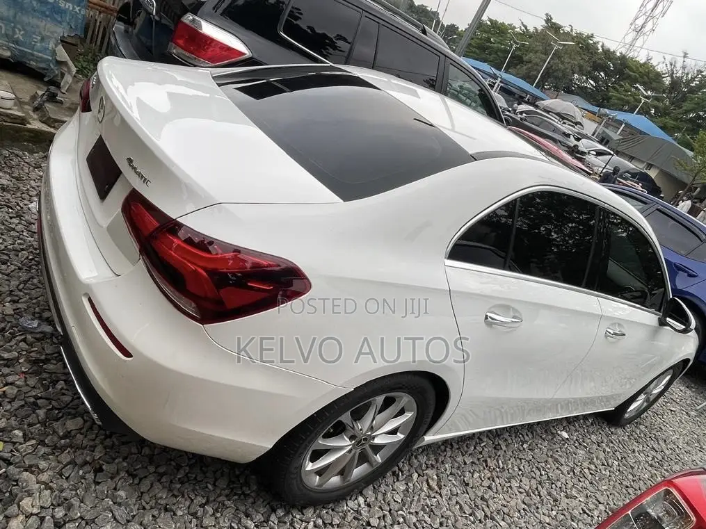 Mercedes-Benz A-Class A 220 4MATIC 2022 White