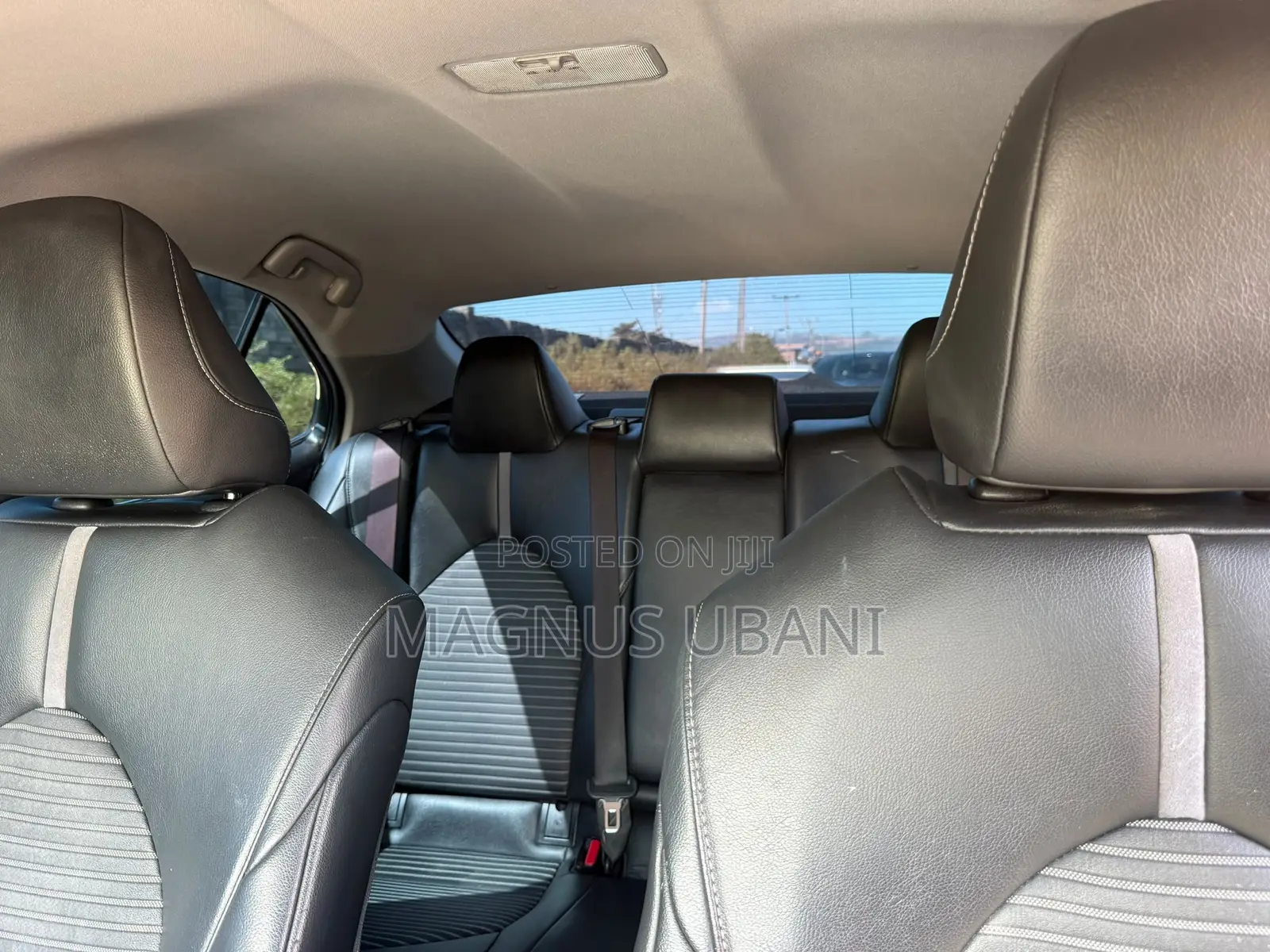 Toyota Camry SE FWD (2.5L 4cyl 8AM) 2018 Blue