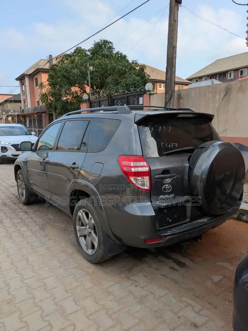 Toyota RAV4 3.5 Sport 4x4 2012 Gray