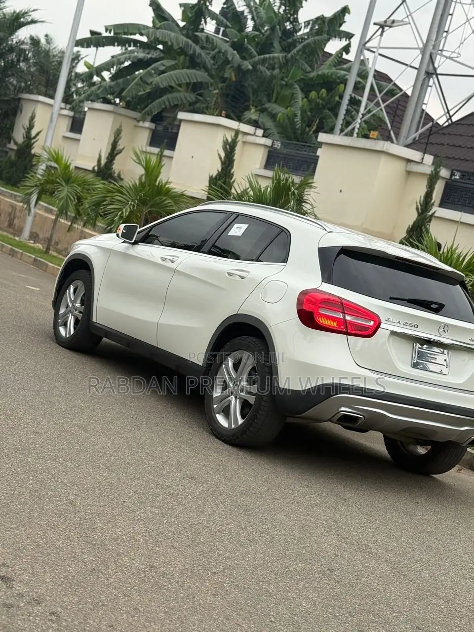 Mercedes-Benz GLA 250 2017 White