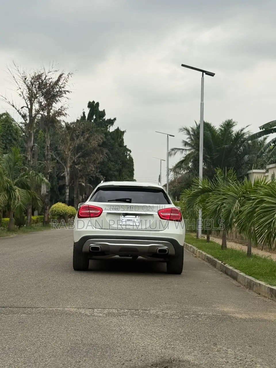 Mercedes-Benz GLA 250 2017 White
