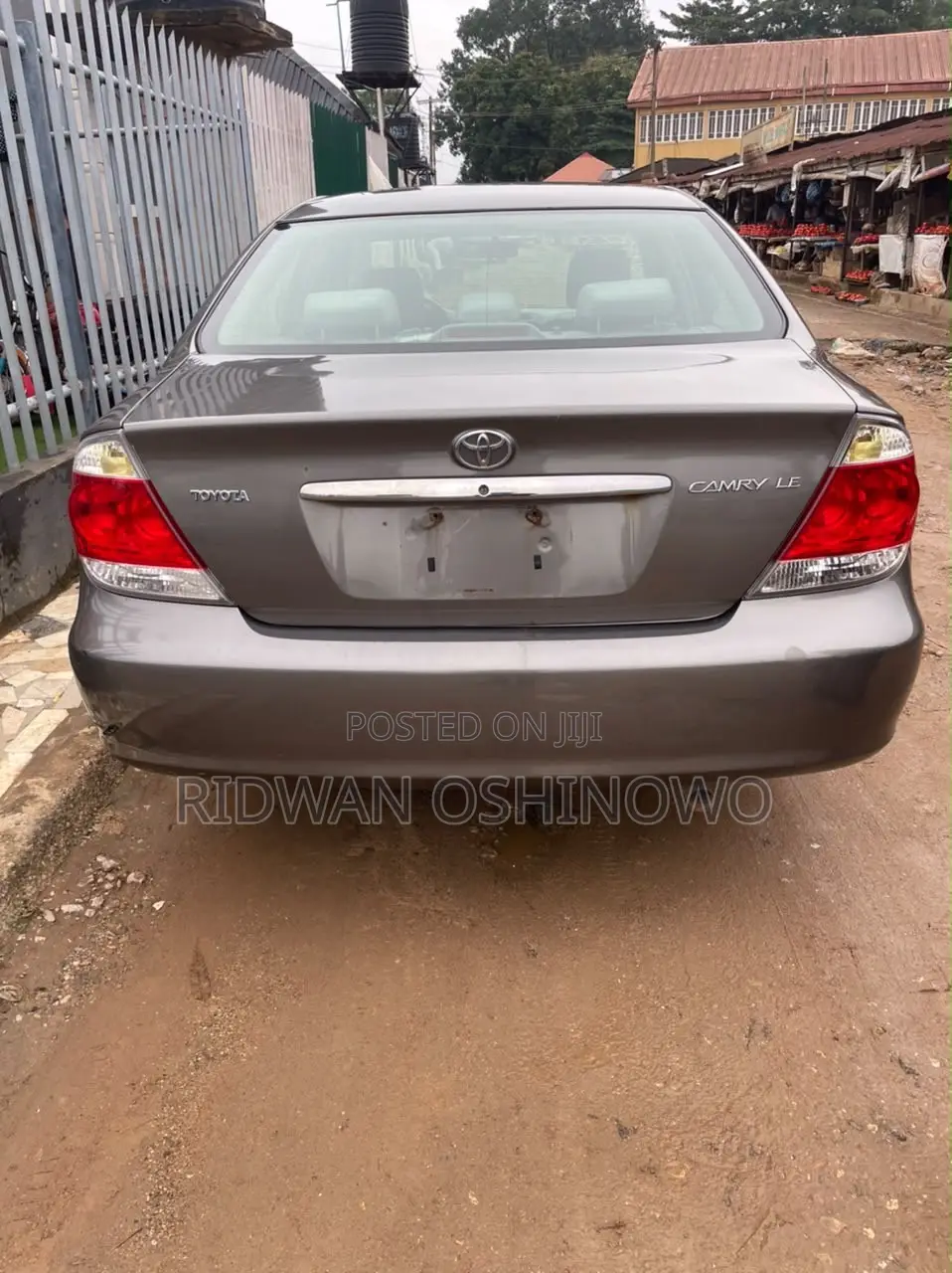 Toyota Camry 2005 Gray