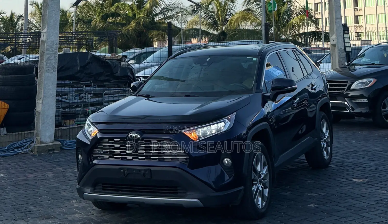Toyota RAV4 Limited AWD 2019