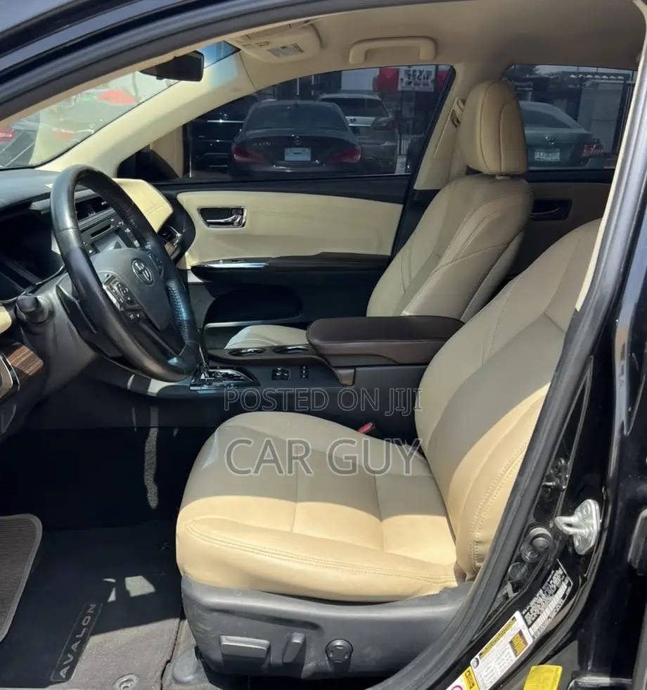 Toyota Avalon XLE FWDSedan (3.6L 6cyl 6A) 2016 Black