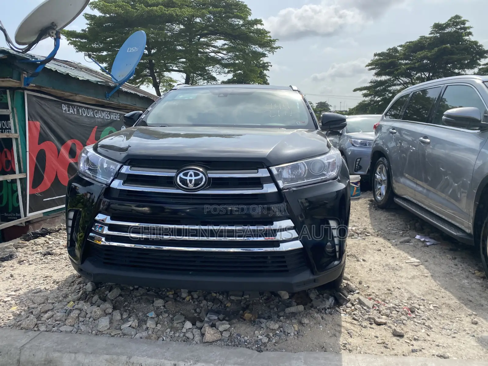 Toyota Highlander Limited Platinum 4dr SUV AWD (3.5L 6cyl 6A) 2015
