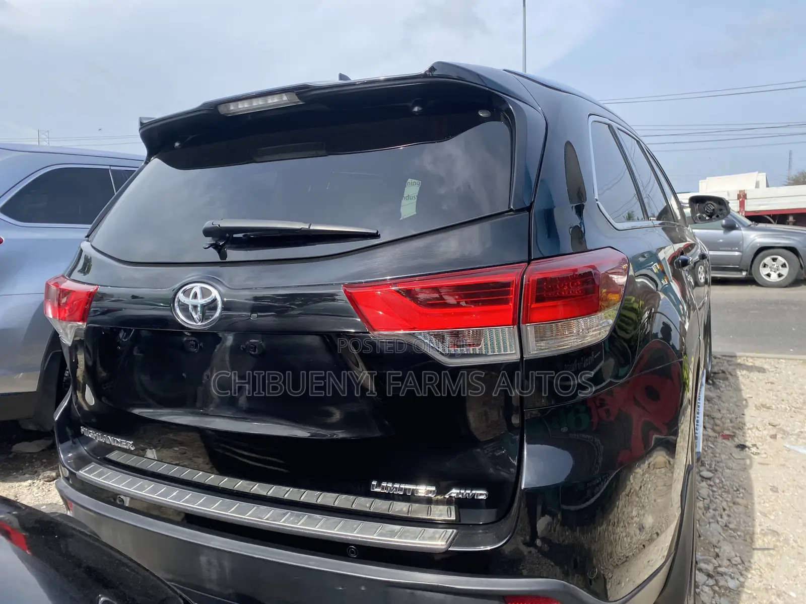 Toyota Highlander Limited Platinum 4dr SUV AWD (3.5L 6cyl 6A) 2015