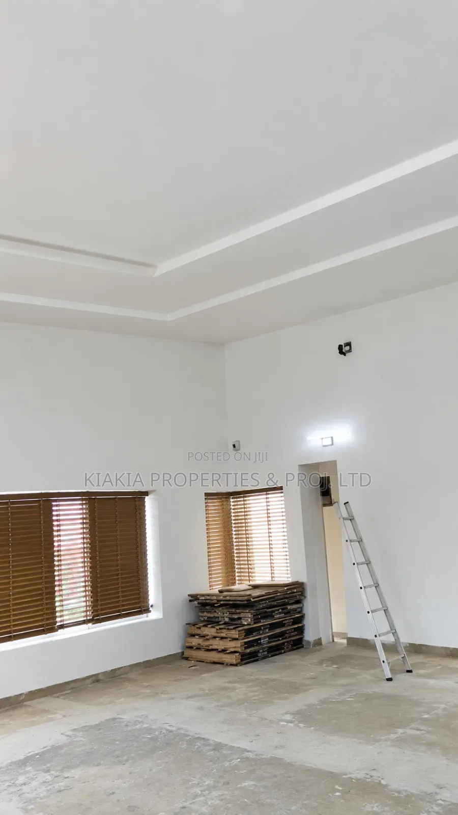 Big Office Outlets Facing Main Road, Ojoo