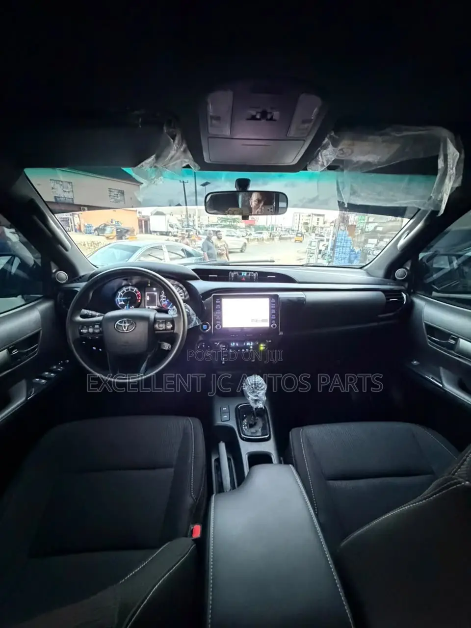 Toyota Hilux 2022 Green