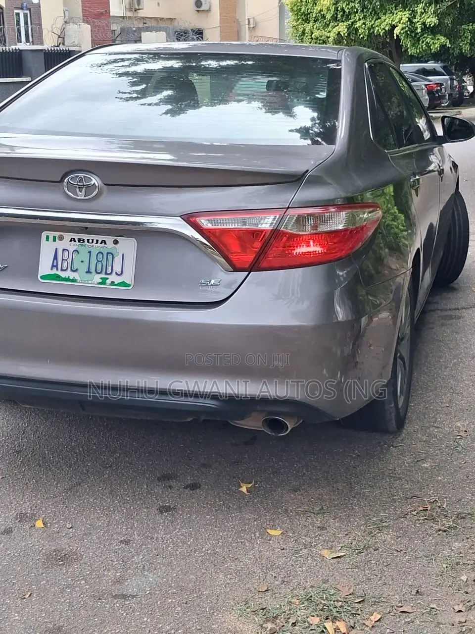 Toyota Camry SE 4dr Sedan (2.5L 4cyl 6A) 2016