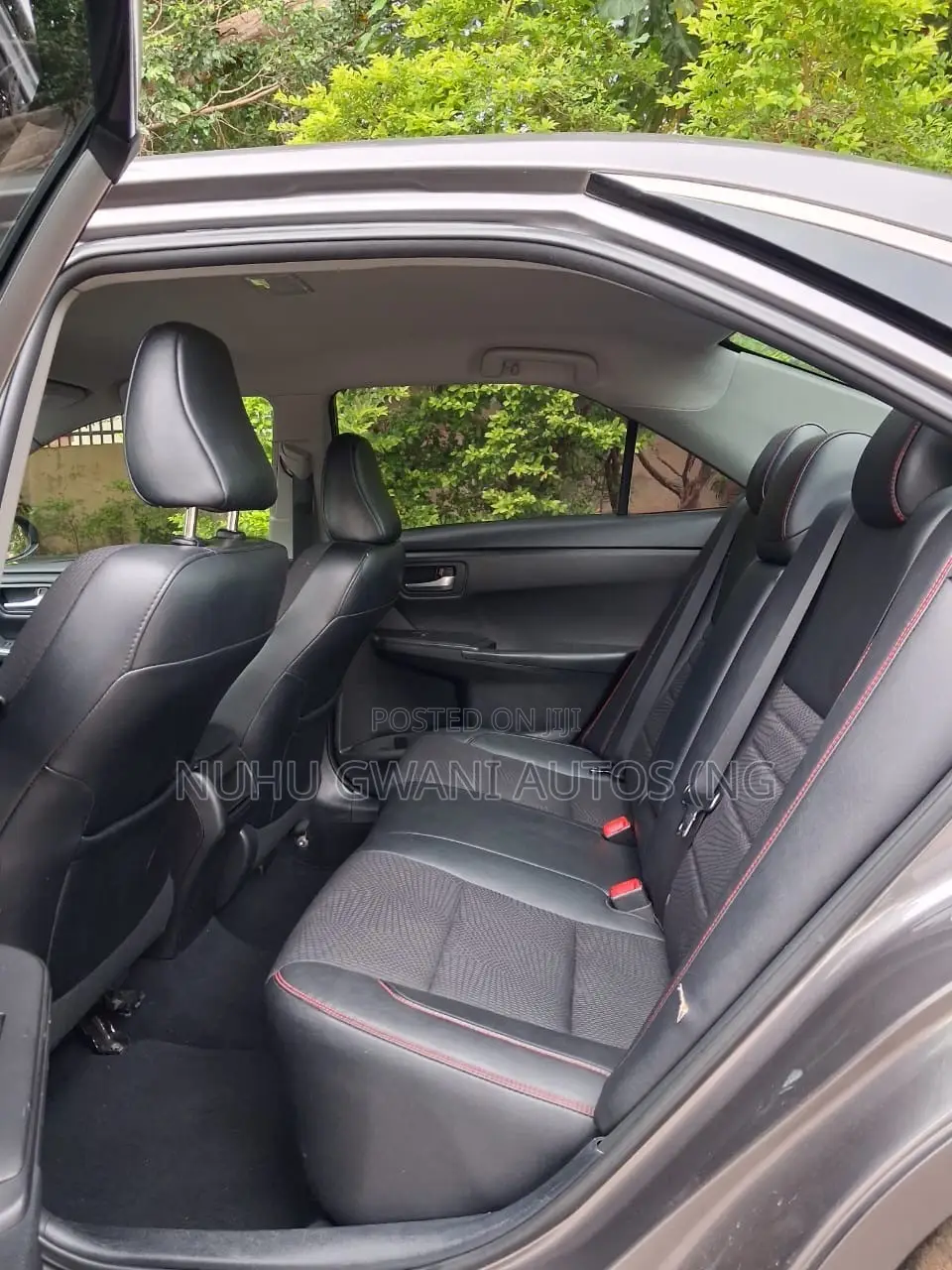 Toyota Camry SE 4dr Sedan (2.5L 4cyl 6A) 2016