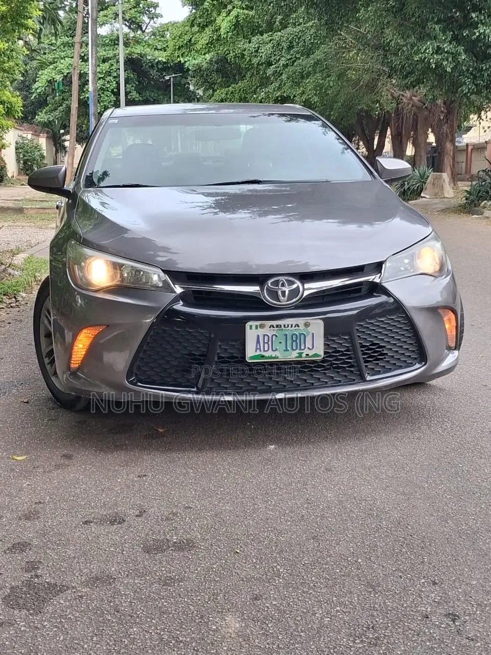 Toyota Camry SE 4dr Sedan (2.5L 4cyl 6A) 2016
