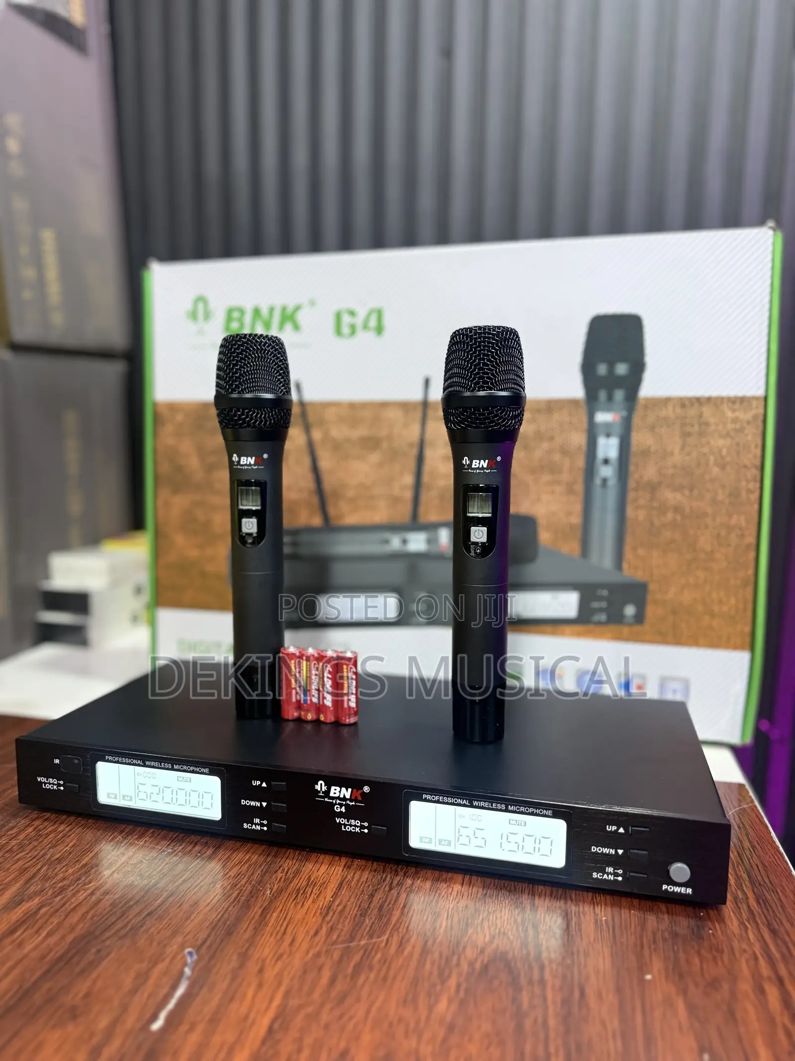 Professional BNK G4 Wireless Microphone