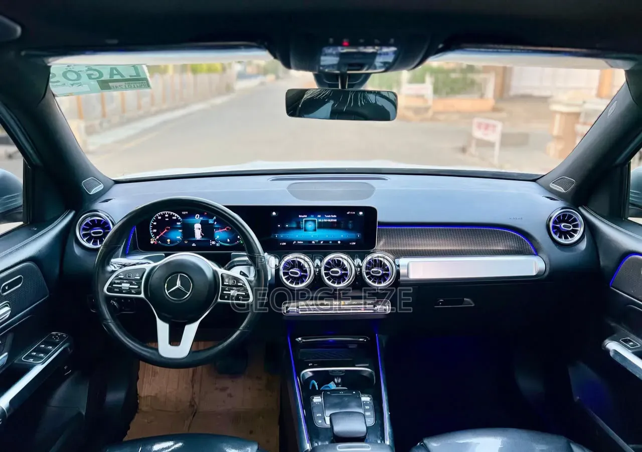 Mercedes-Benz GLB-Class GLB 250 4MATIC 2021 Silver
