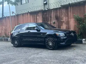 Mercedes-Benz GLC-Class 2017 Black