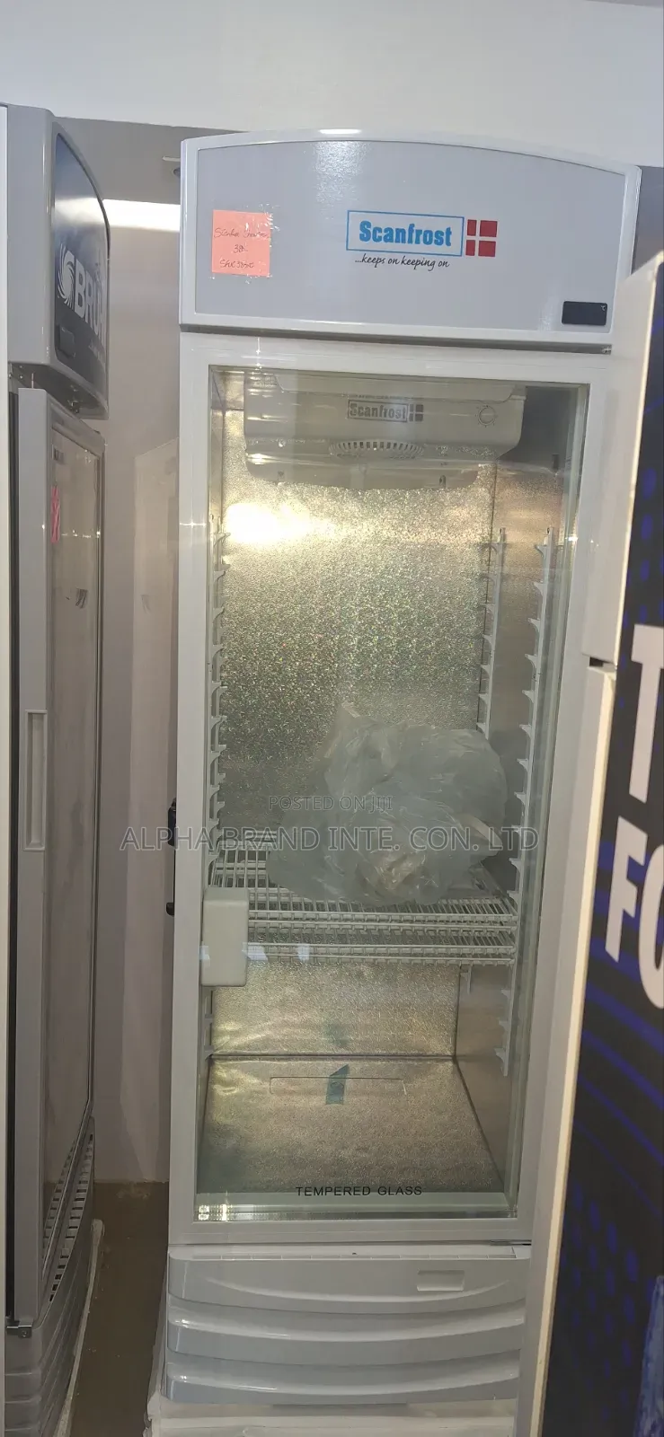 Scanfrost Display Fridge 380lt