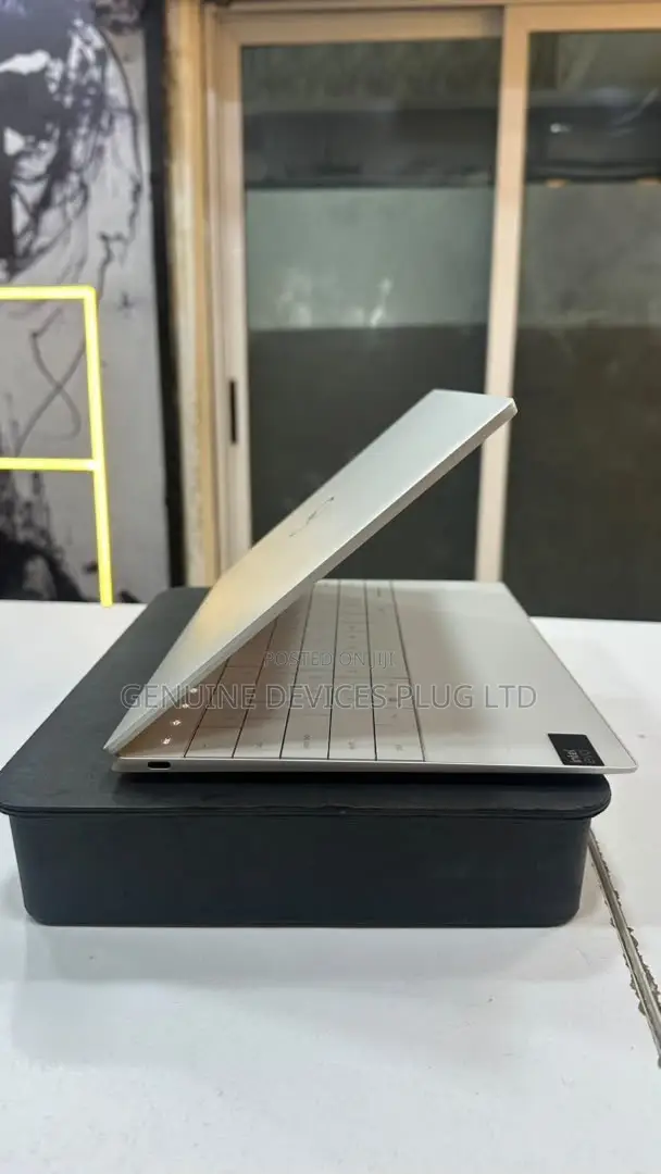 Laptop Dell XPS 13 9340 16GB Intel Core Ultra 7 SSD 512GB