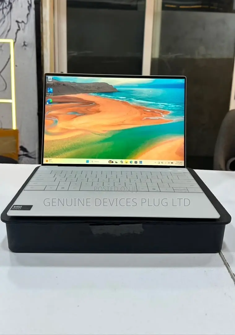 Laptop Dell XPS 13 9340 16GB Intel Core Ultra 7 SSD 512GB