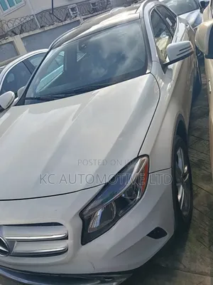 Mercedes-Benz GLA 250 2017 White