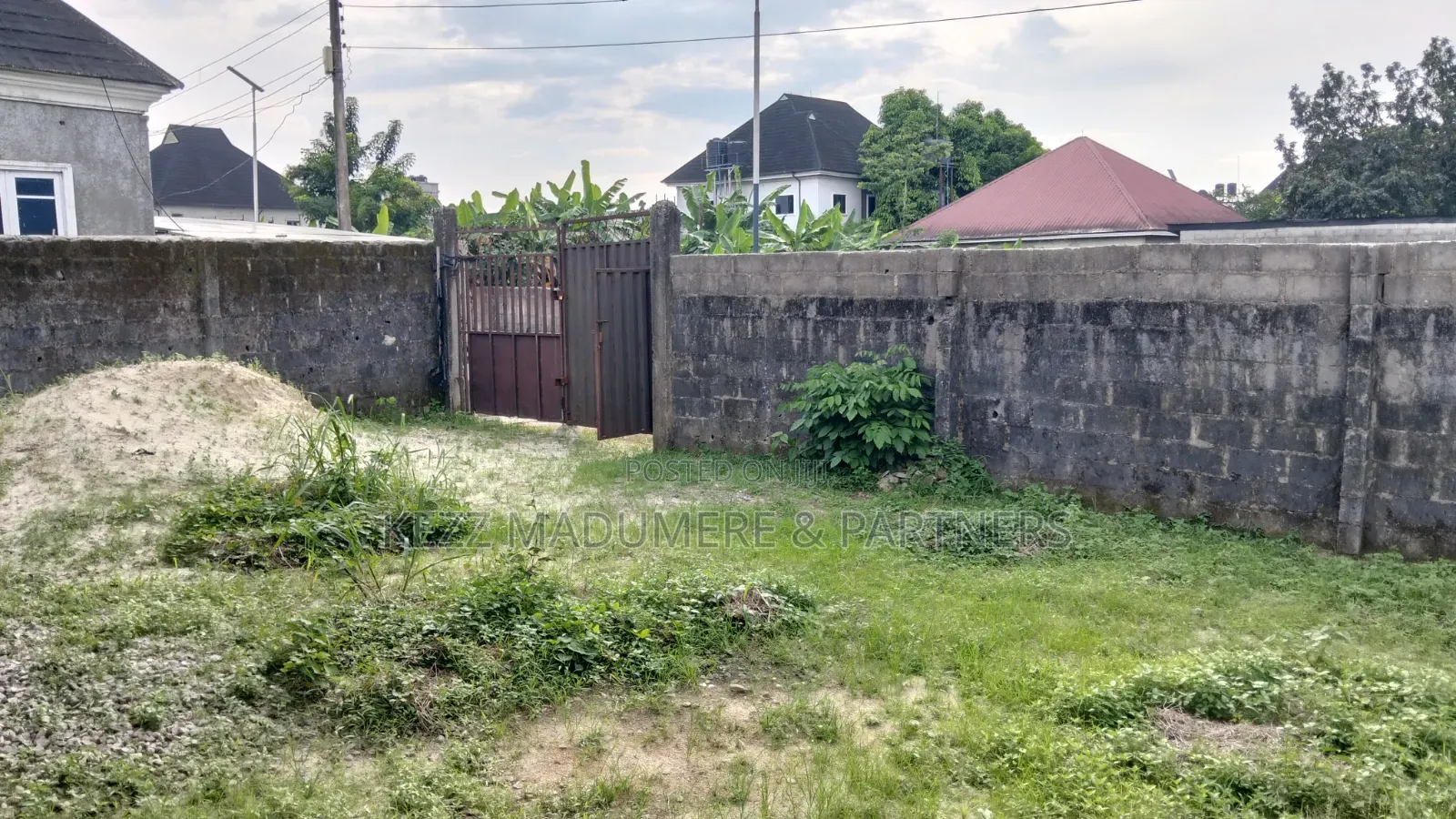 For Sale : Cofo Fenced 4 Plots at Area G Near Concord Hotel Owerri