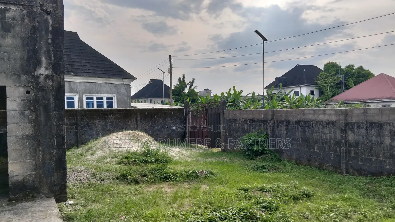For Sale : Cofo Fenced 4 Plots at Area G Near Concord Hotel Owerri