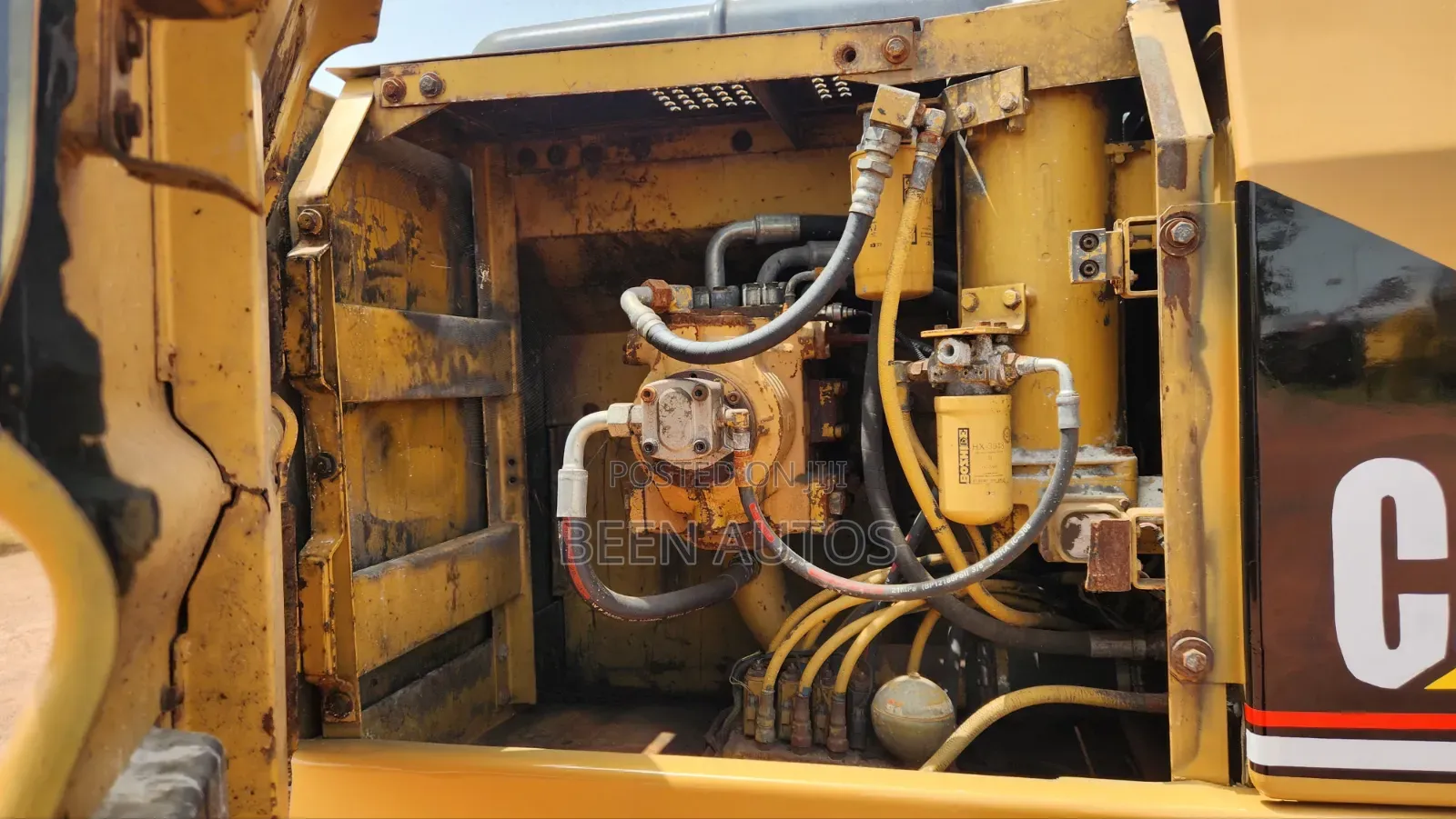 Excavator 320B