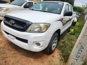 Toyota Hilux 2.0 VVT-i 2009 White
