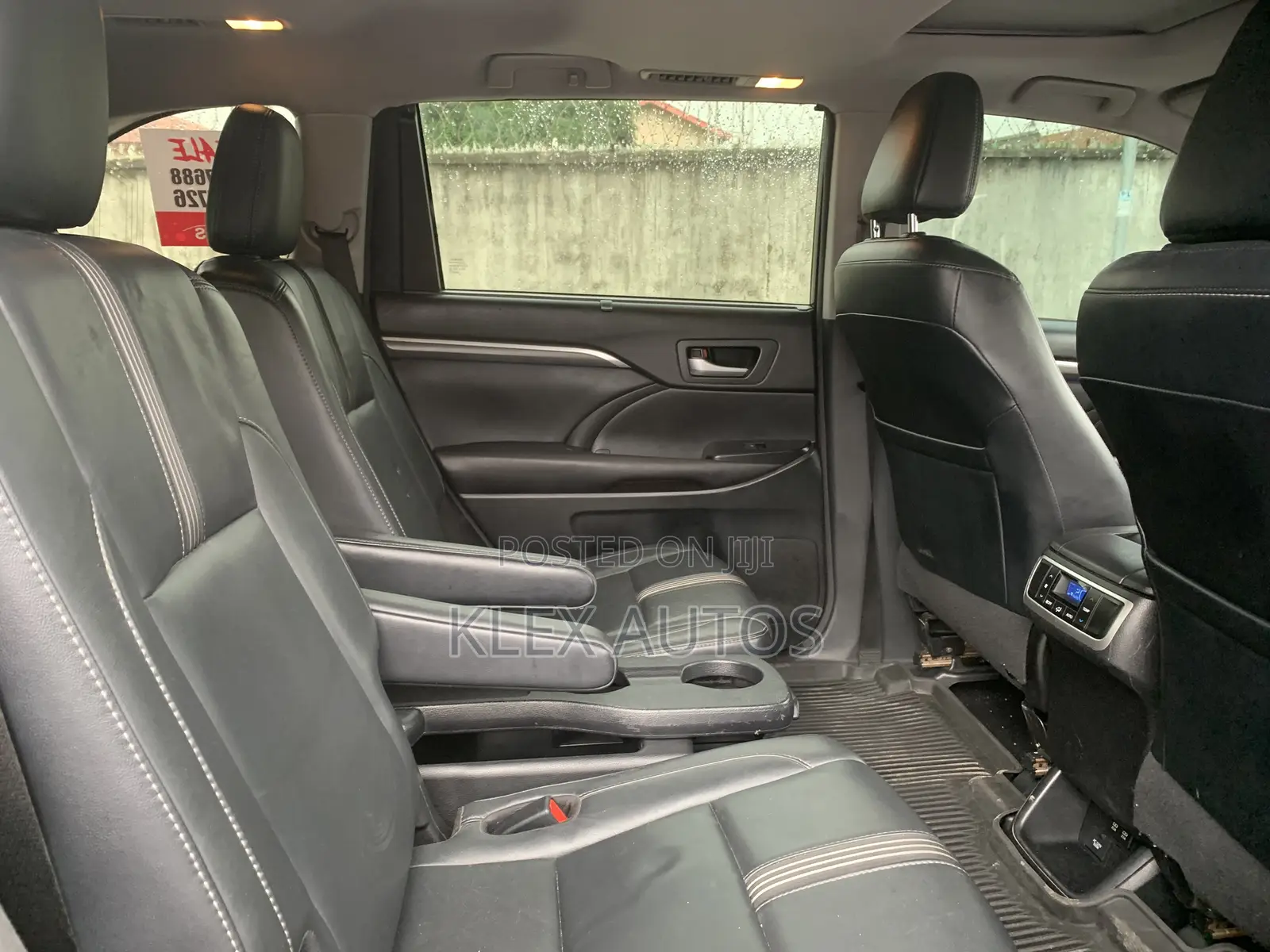 Toyota Highlander SE 4x4 V6 (3.5L 6cyl 8A) 2017 Black