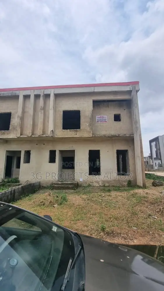 3bdrm Duplex in Maralago, Karsana for sale