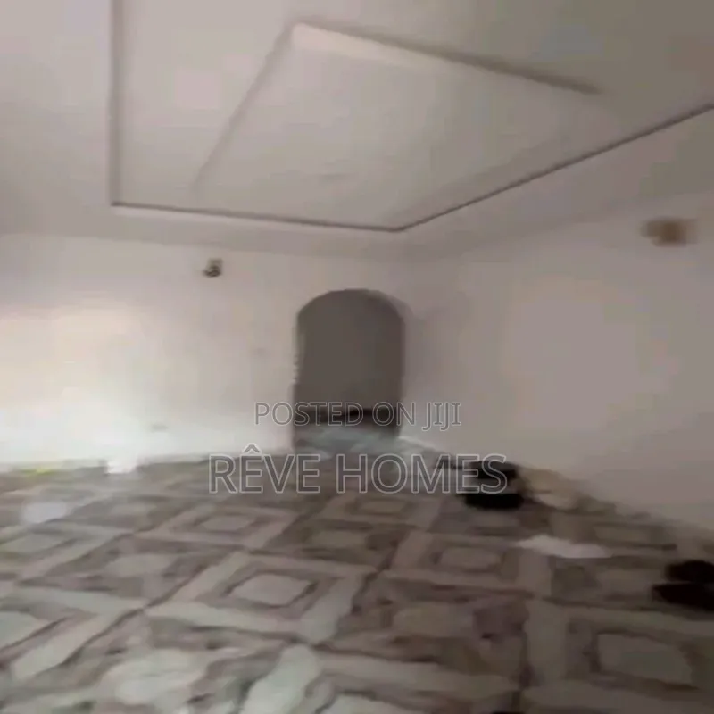 2bdrm Block of Flats in Shomolu / Shomolu for rent