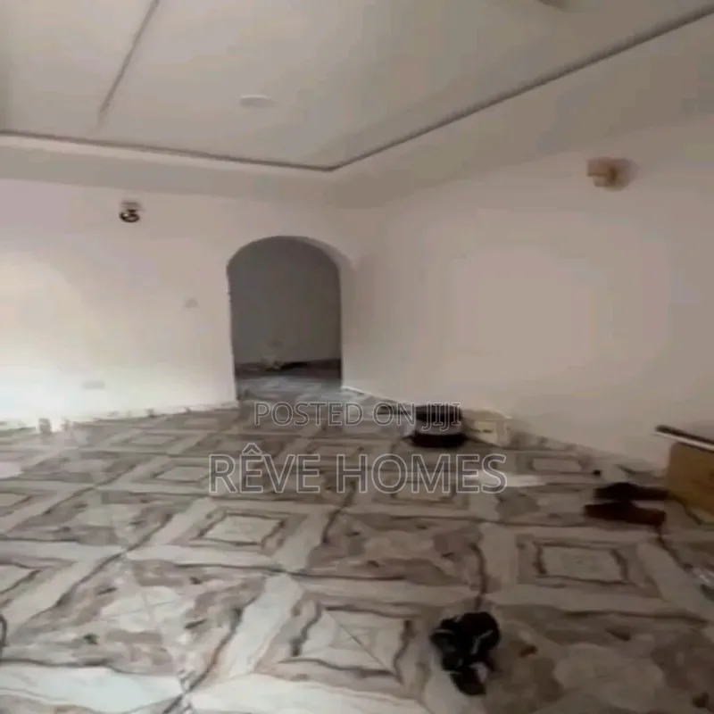2bdrm Block of Flats in Shomolu / Shomolu for rent