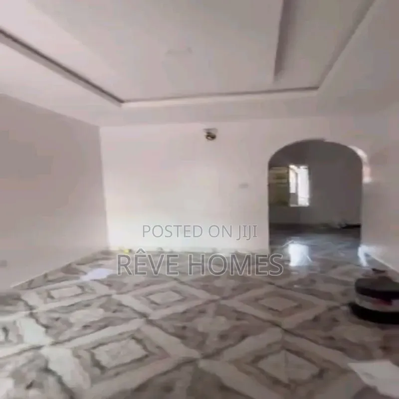 2bdrm Block of Flats in Shomolu / Shomolu for rent