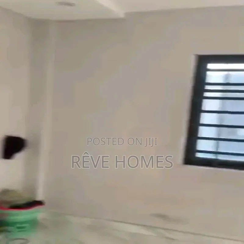 2bdrm Block of Flats in Ebute Metta for rent