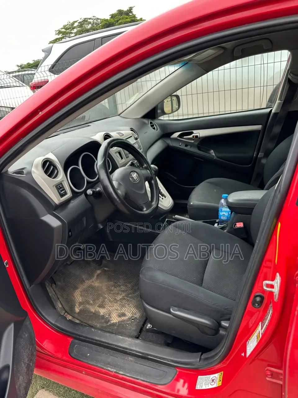 Toyota Matrix Hatchback FWD (1.8L 4cyl 5M) 2010 Red