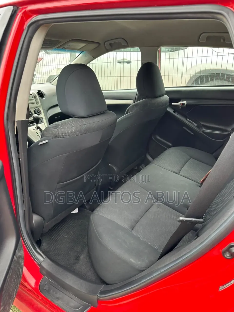 Toyota Matrix Hatchback FWD (1.8L 4cyl 5M) 2010 Red