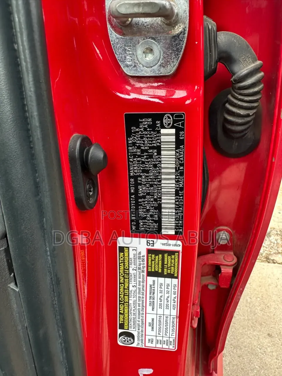 Toyota Matrix Hatchback FWD (1.8L 4cyl 5M) 2010 Red