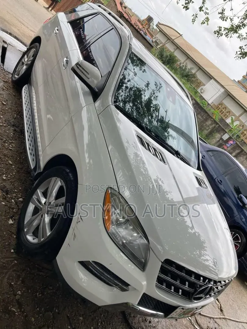 Mercedes-Benz M Class ML350 4MATIC 4dr SUV AWD (3.5L 6cyl 7A) 2014