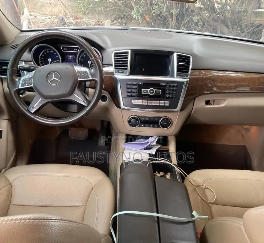 Mercedes-Benz M Class ML350 4MATIC 4dr SUV AWD (3.5L 6cyl 7A) 2014