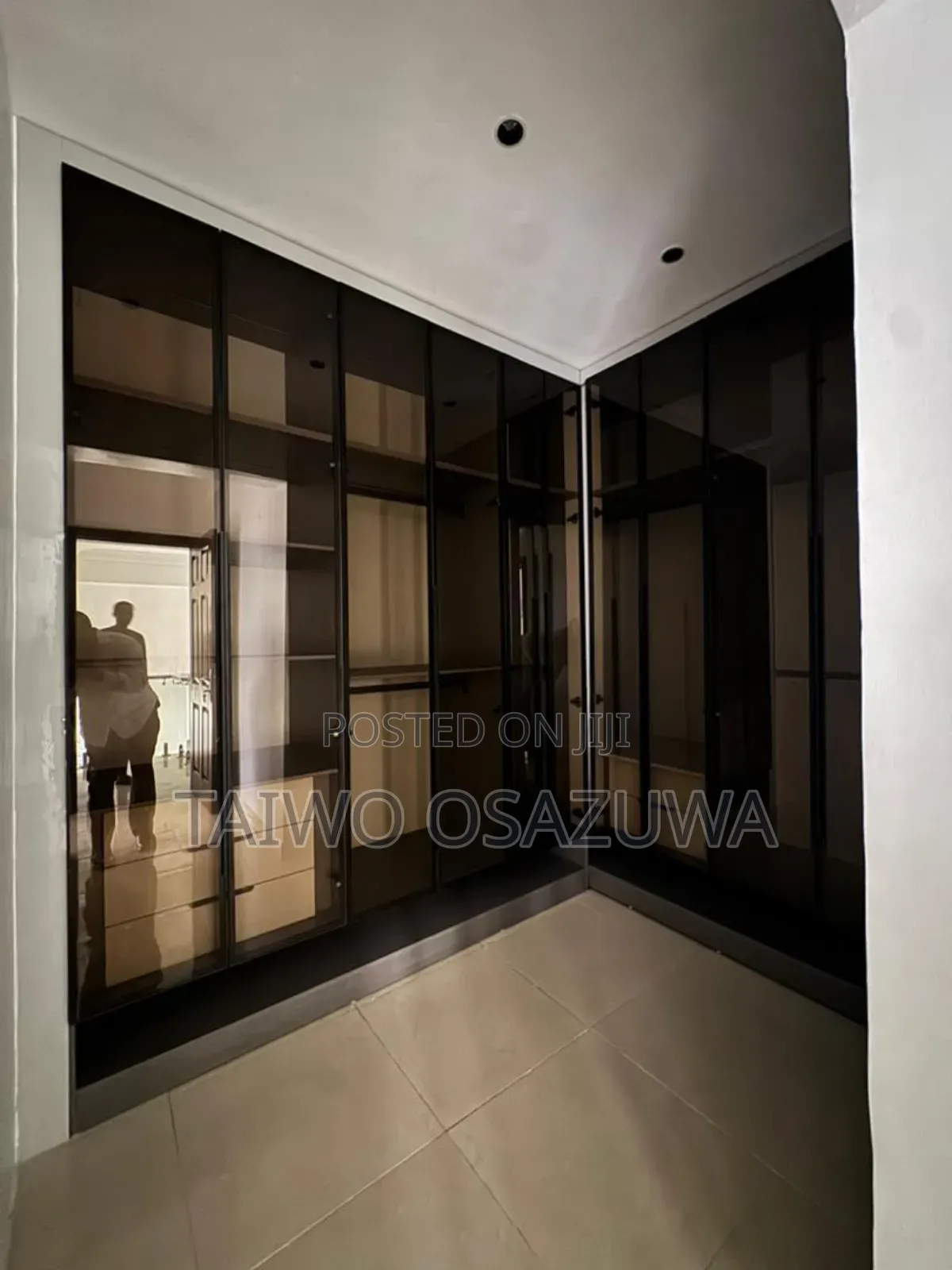 5bdrm Duplex in Banana Island, for rent