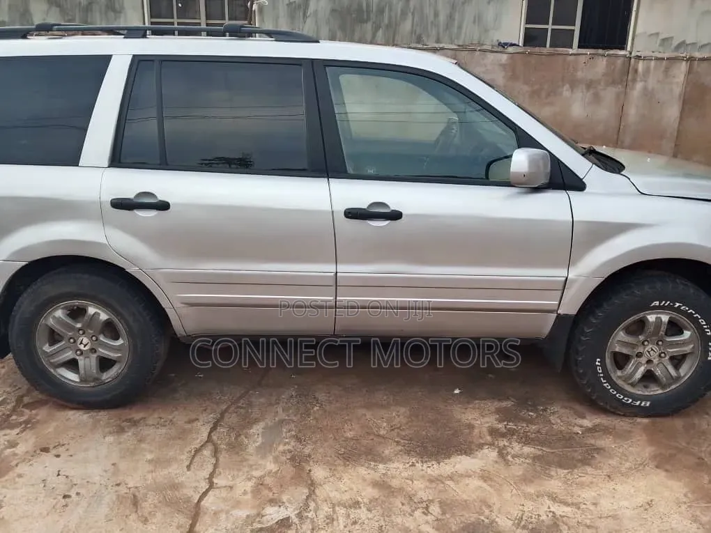 Honda Pilot 2004 Silver