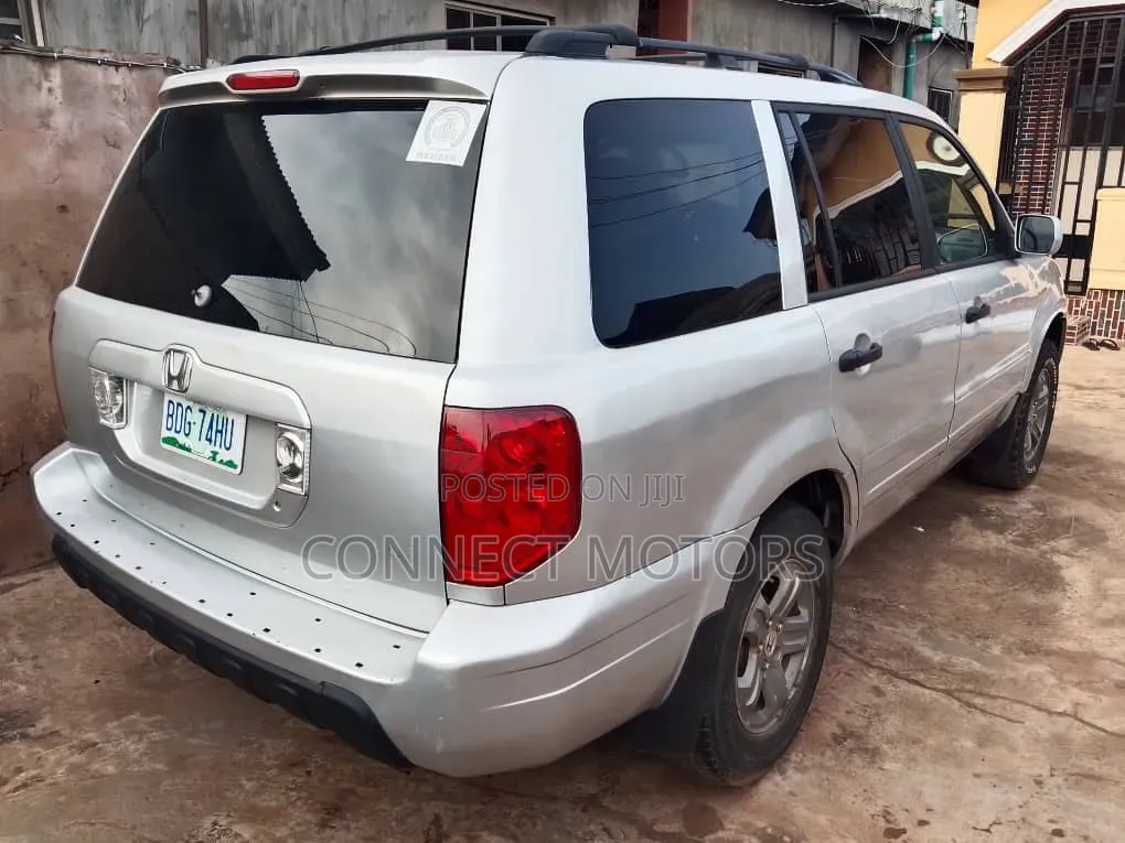 Honda Pilot 2004 Silver