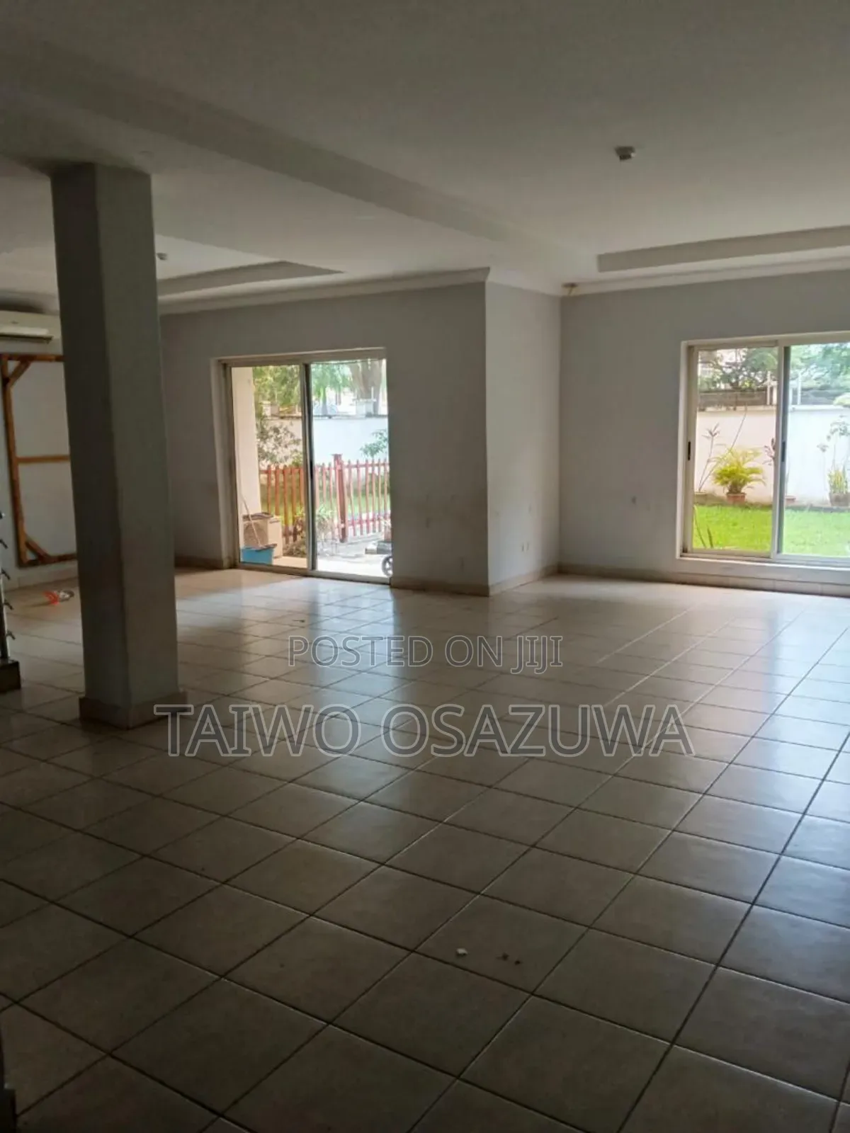 4bdrm Duplex in Banana Island for rent