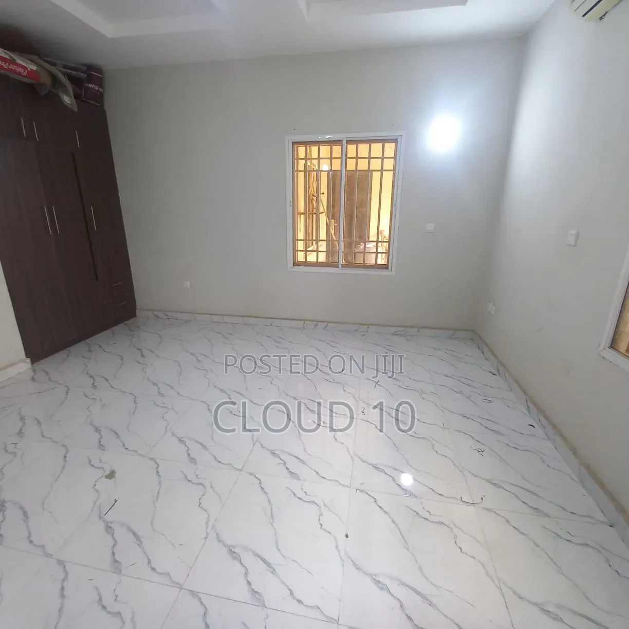 3bdrm Block of Flats in Kaura for sale