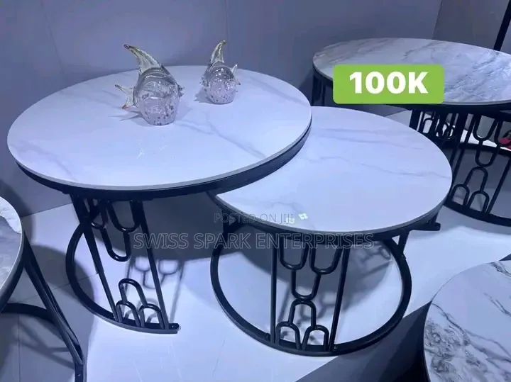 2-in-1 Nesting Center Table