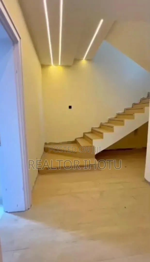 4bdrm Duplex in Kubwa for sale