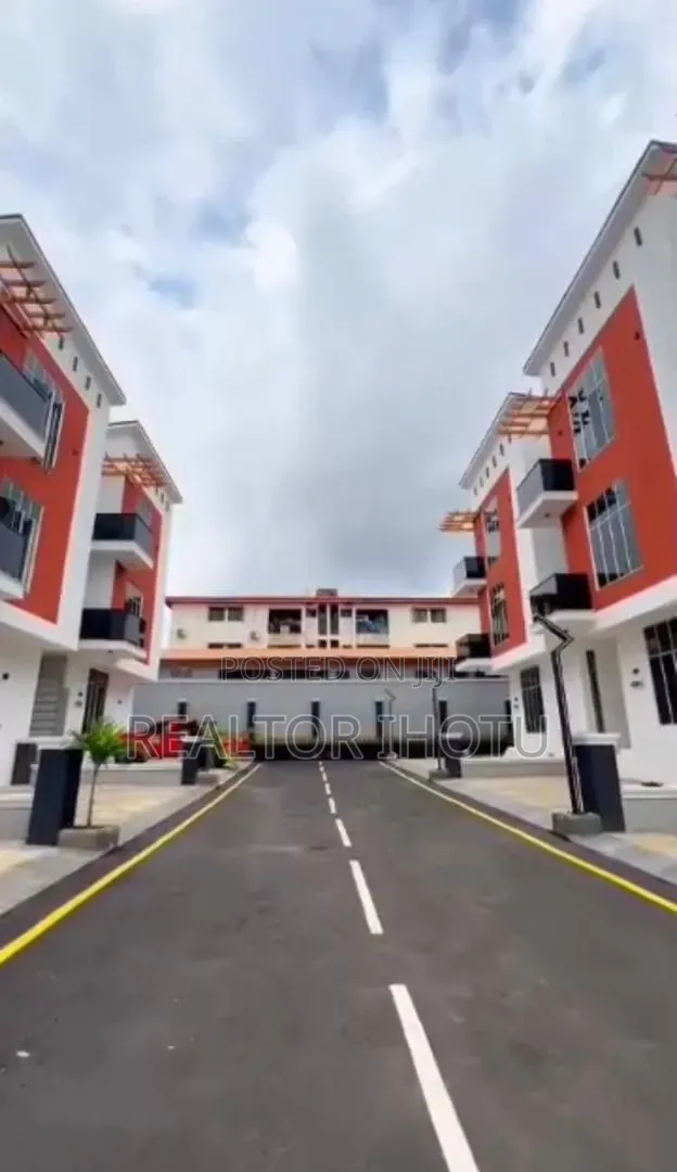 4bdrm Duplex in Kubwa for sale