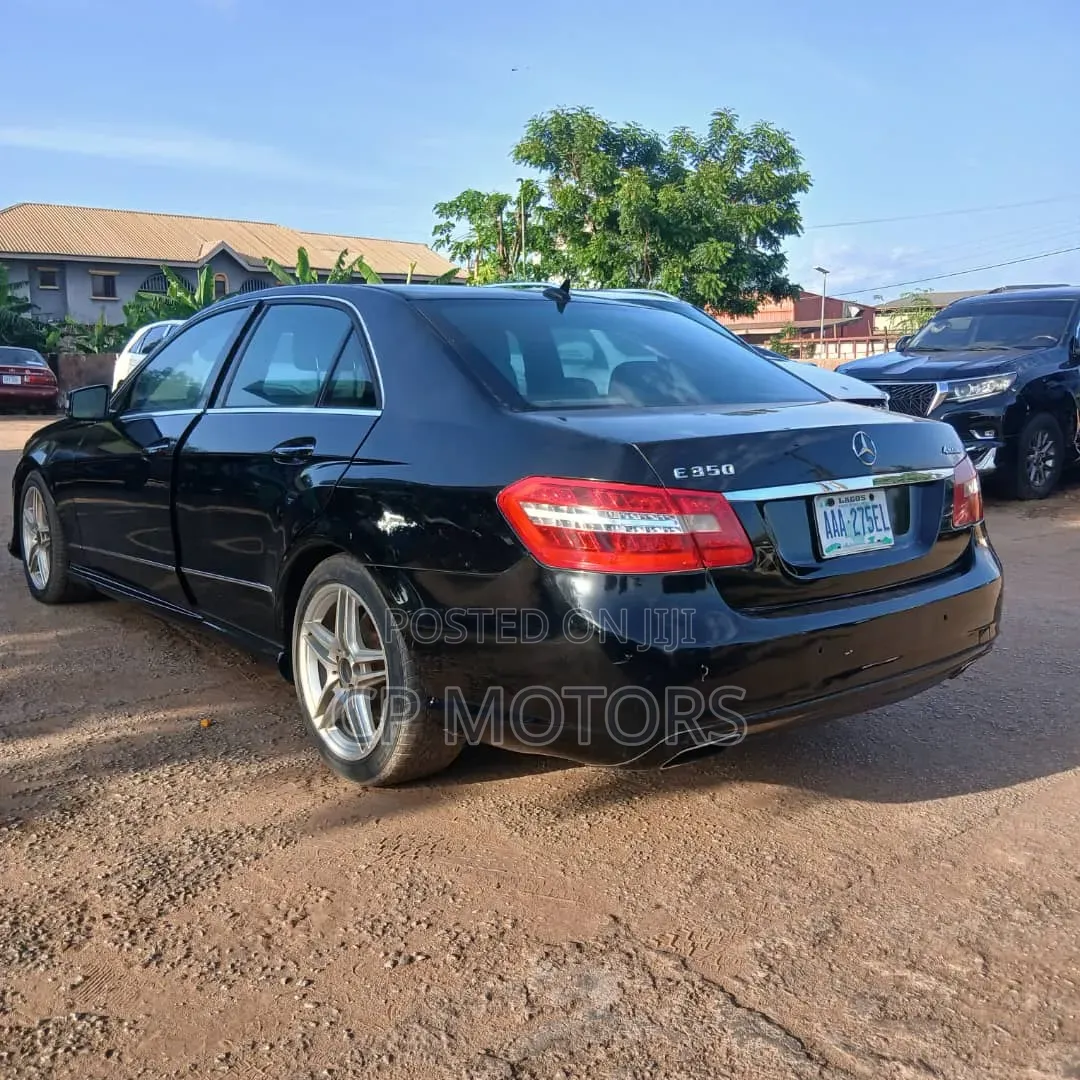 Mercedes-Benz E350 Base 4dr Sedan RWD (3.5L 6cyl 7A) 2010 Black