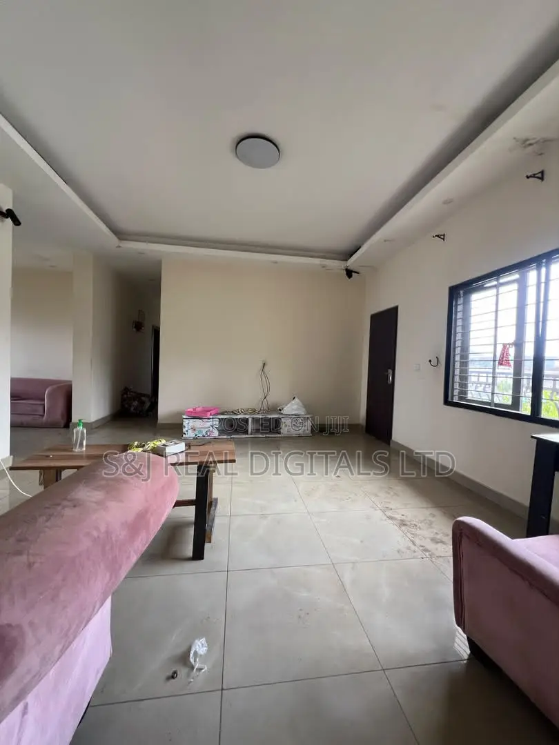 3bdrm Apartment in Life Camp for rent