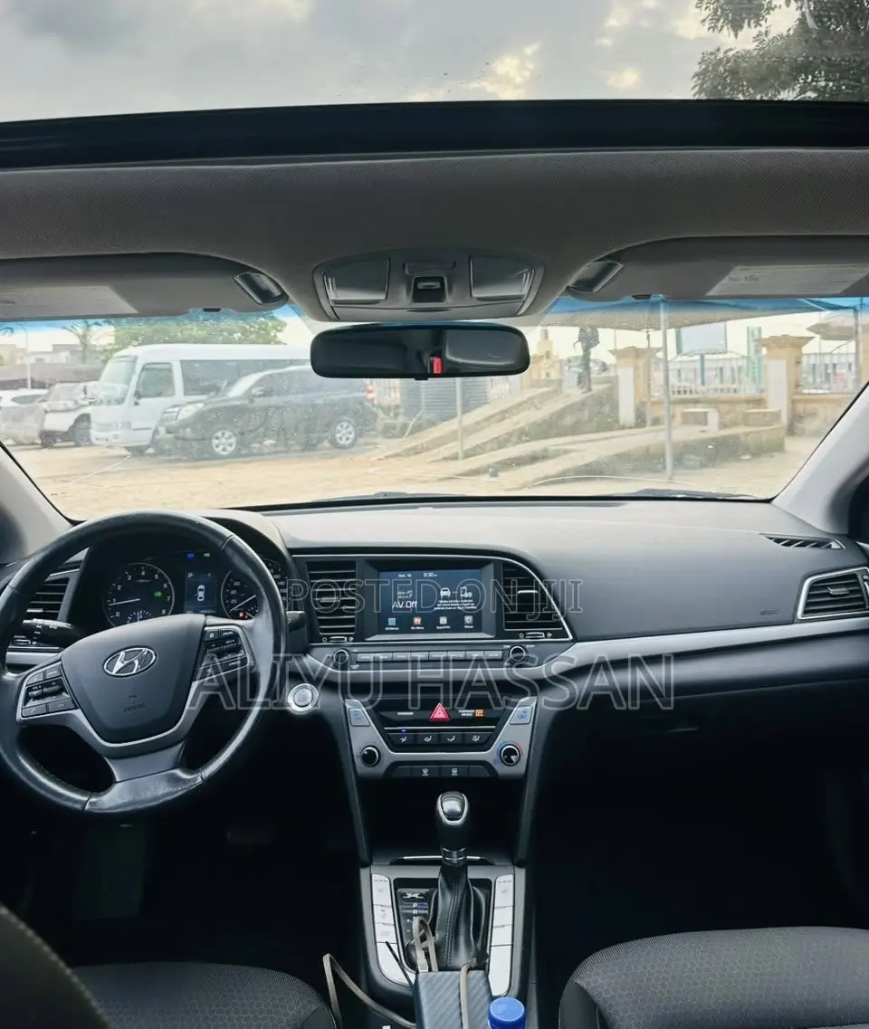 Hyundai Elantra 2018 Gray